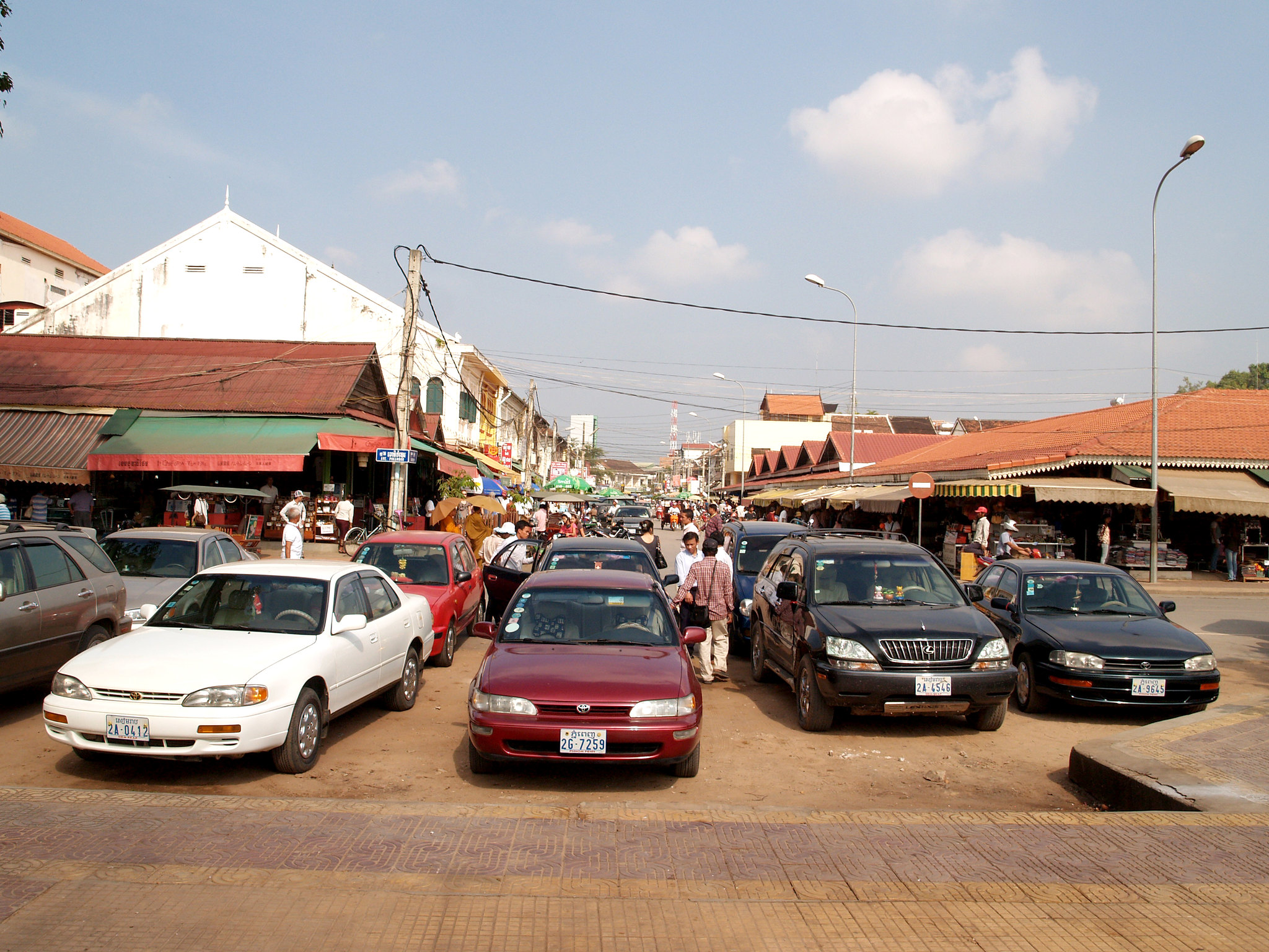 car rent service in Siem Reap